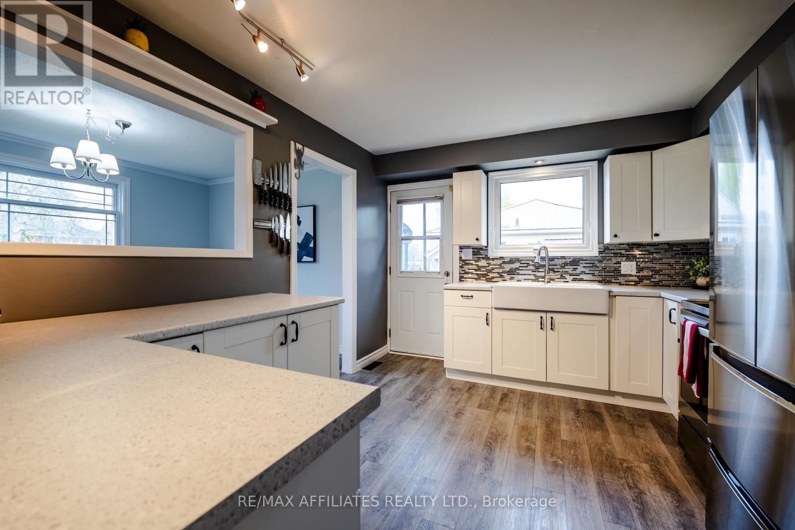 16 Duke Street, Brockville, Ontario  K6V 3J1 - Photo 31 - X12146175