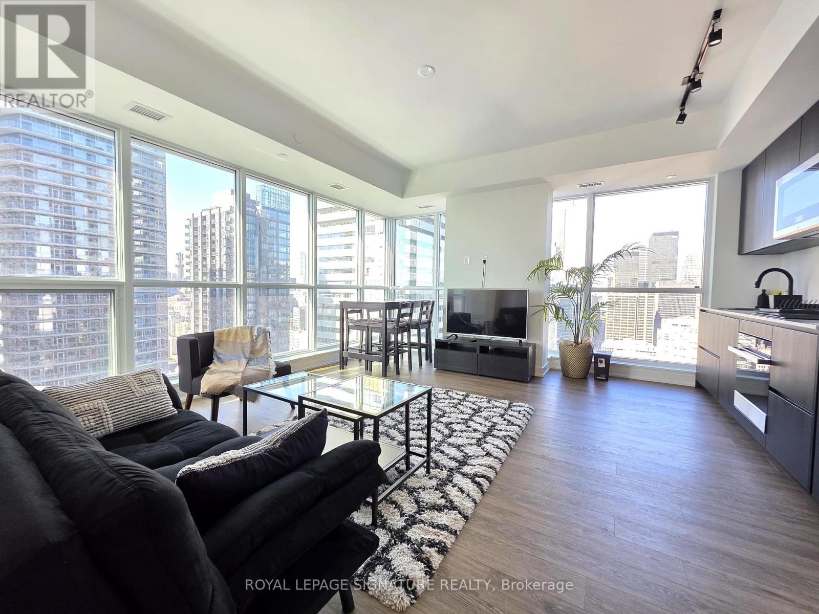 3507 - 327 King Street W, Toronto, Ontario  M5V 0W7 - Photo 1 - C12144392