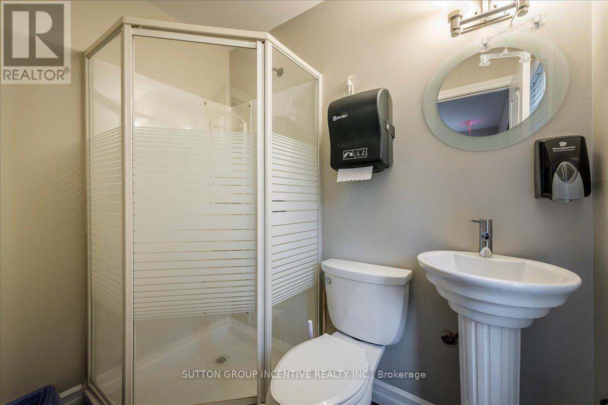 381-387 Mapleview Drive W, Barrie (Holly), Ontario  L4N 9G4 - Photo 21 - S12146182