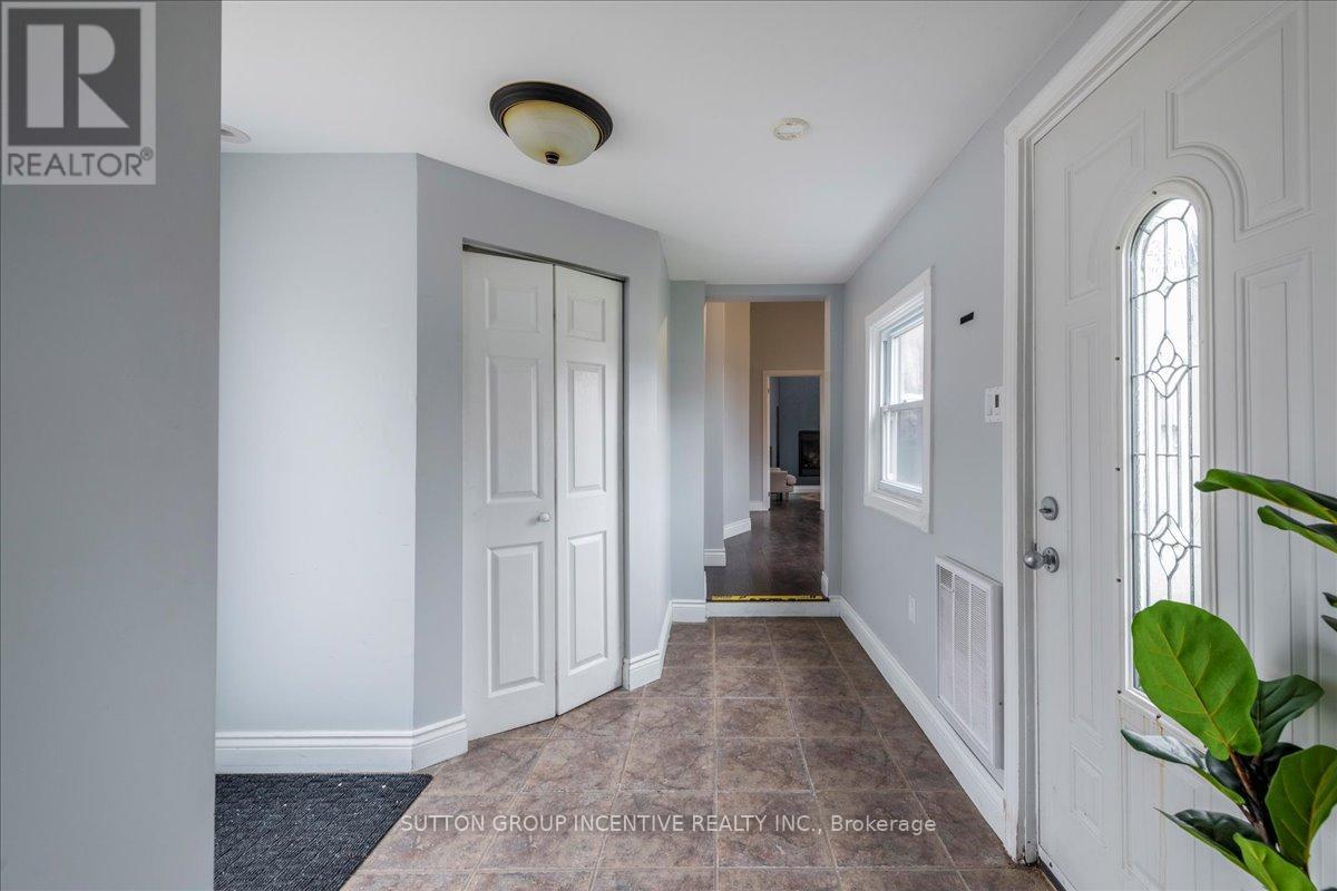 381-387 Mapleview Drive W, Barrie (Holly), Ontario  L4N 9G4 - Photo 43 - S12146182