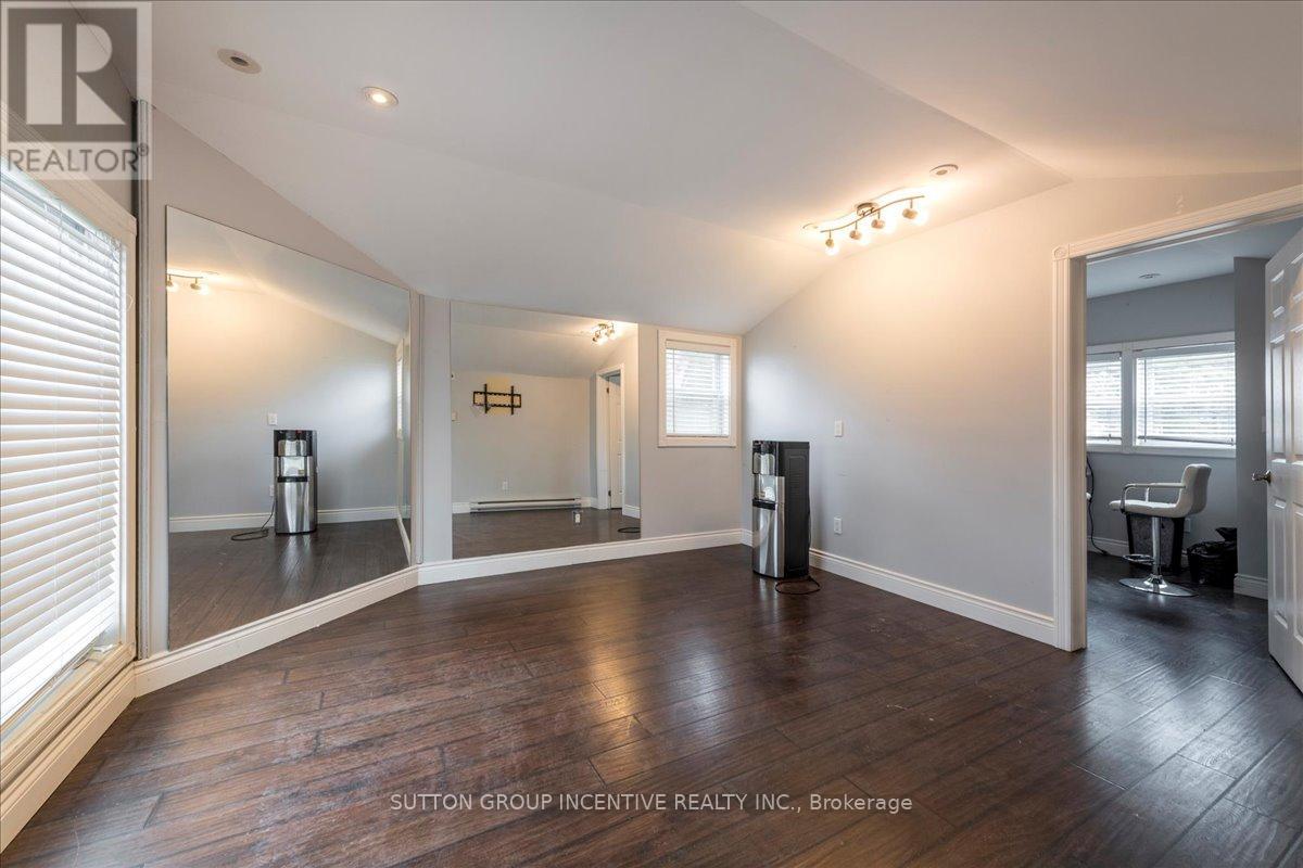 381-387 Mapleview Drive W, Barrie (Holly), Ontario  L4N 9G4 - Photo 45 - S12146182