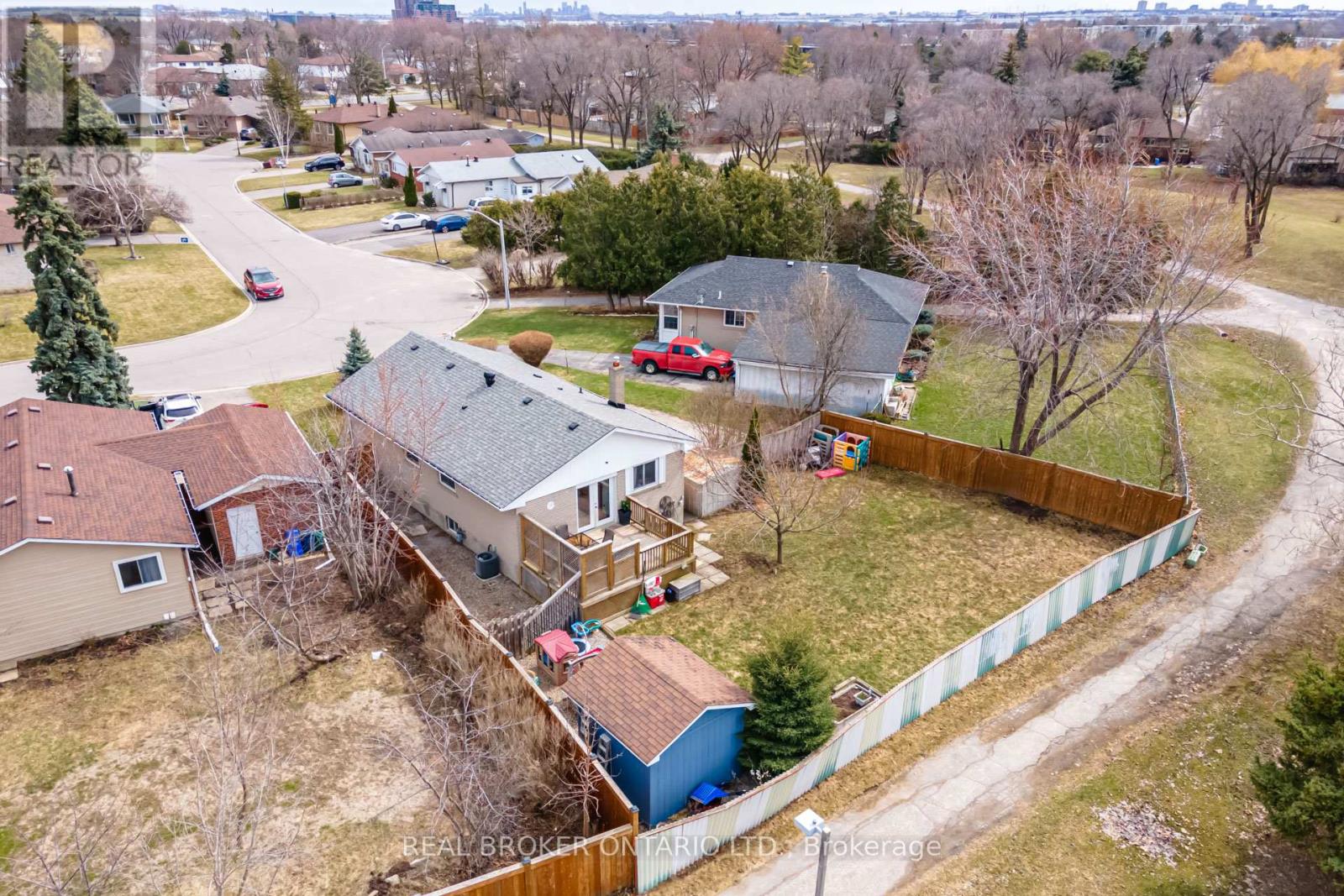 50 Epsom Downs Drive, Brampton, Ontario  L6T 1Y8 - Photo 26 - W12146167