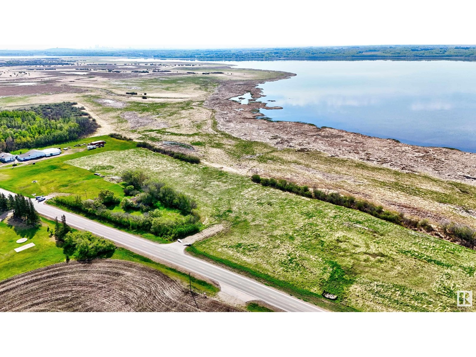 26219 Meadowview Dr, Rural Sturgeon County, Alberta  T8T 0L3 - Photo 5 - E4427172