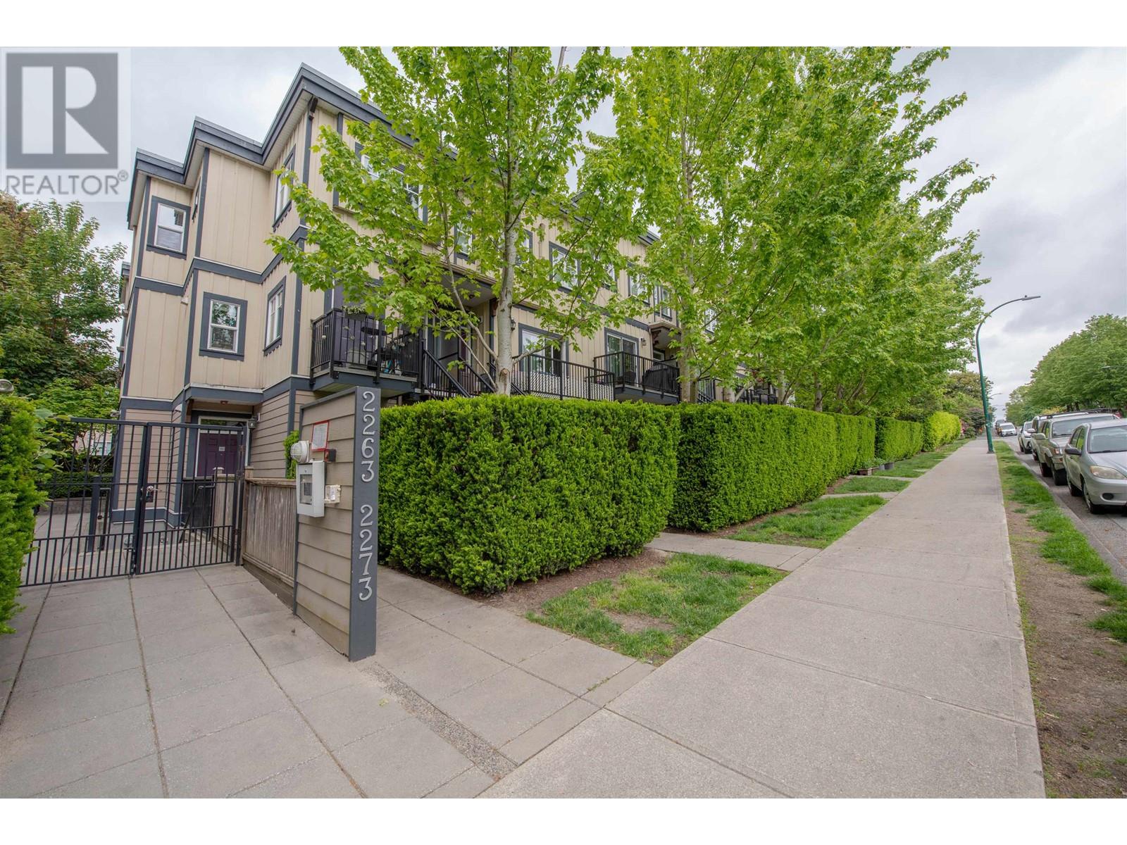 207 2263 TRIUMPH STREET, Vancouver, British Columbia
