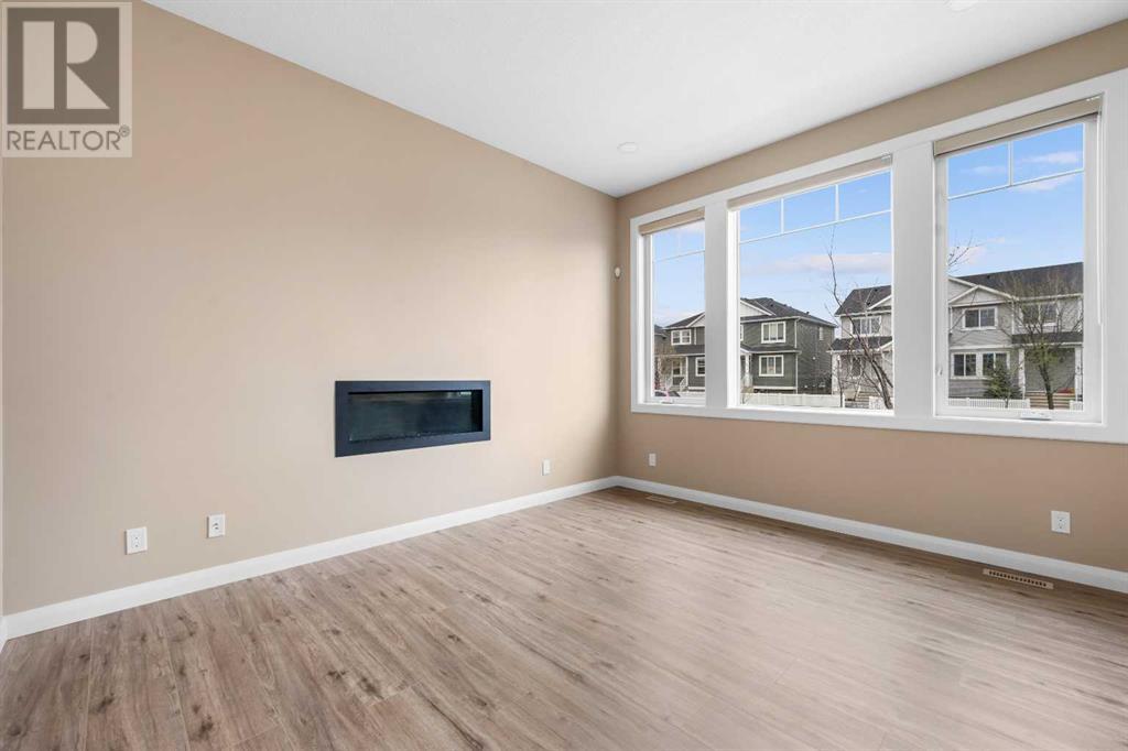 Property at 53 Redstone Avenue NE image 5