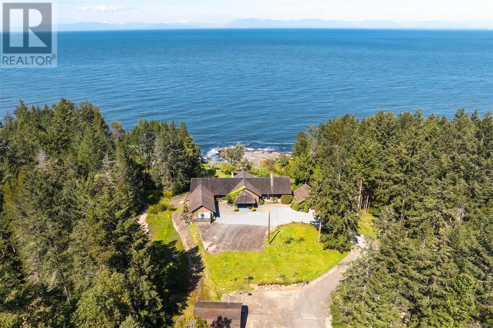 474 Sticks Allison Rd, Galiano Island, British Columbia  V0N 1P0 - Photo 6 - 999843