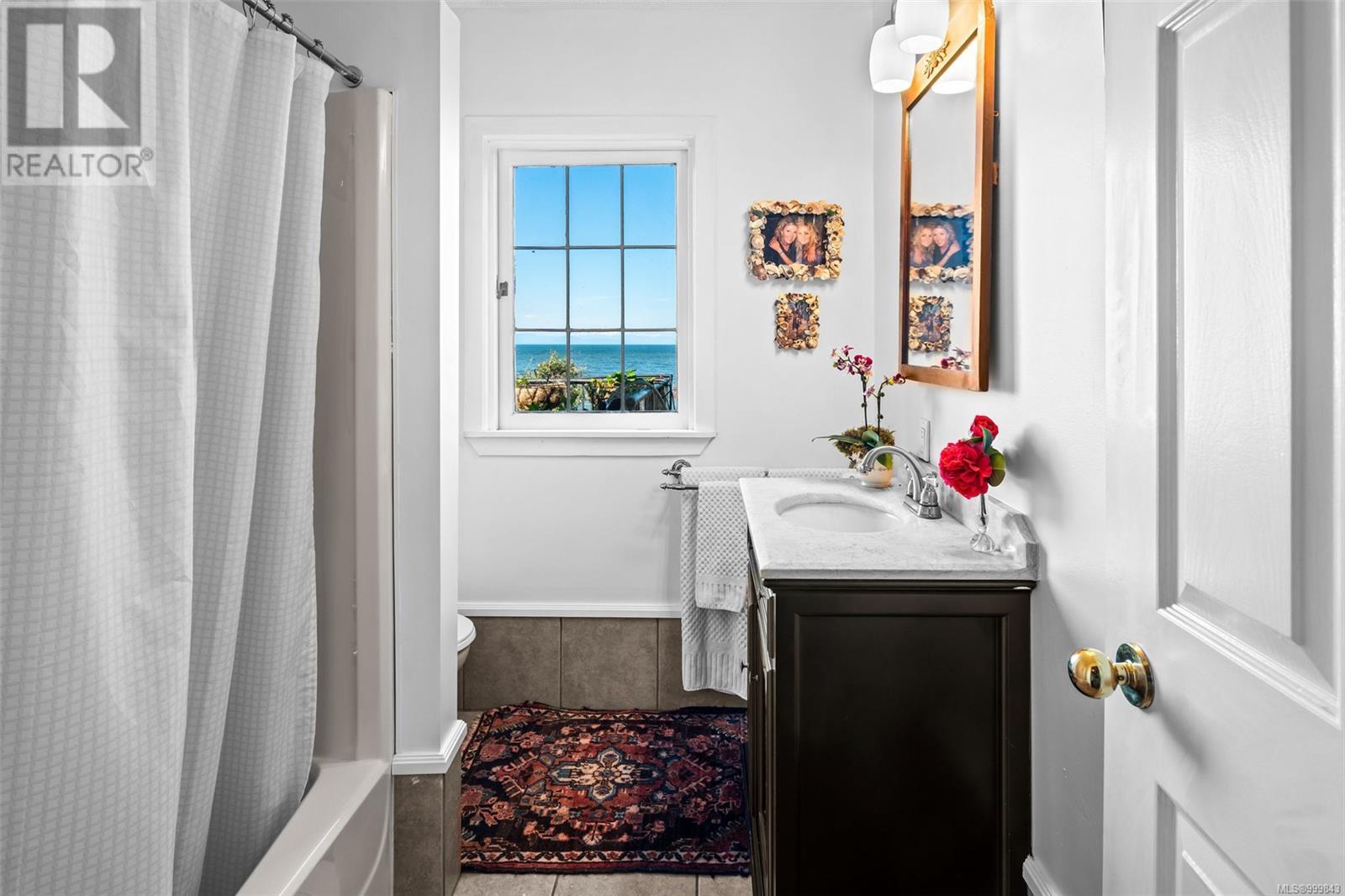 474 Sticks Allison Rd, Galiano Island, British Columbia  V0N 1P0 - Photo 60 - 999843