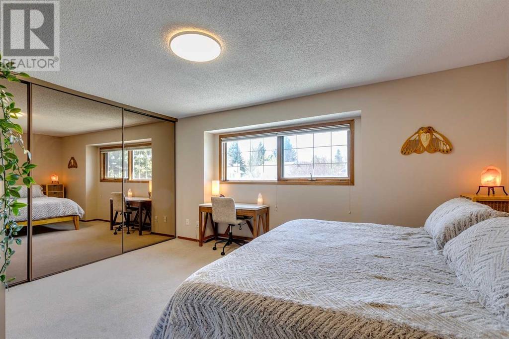 28 Scenic Hill Close Nw, Calgary, Alberta  T3L 1P1 - Photo 15 - A2218935