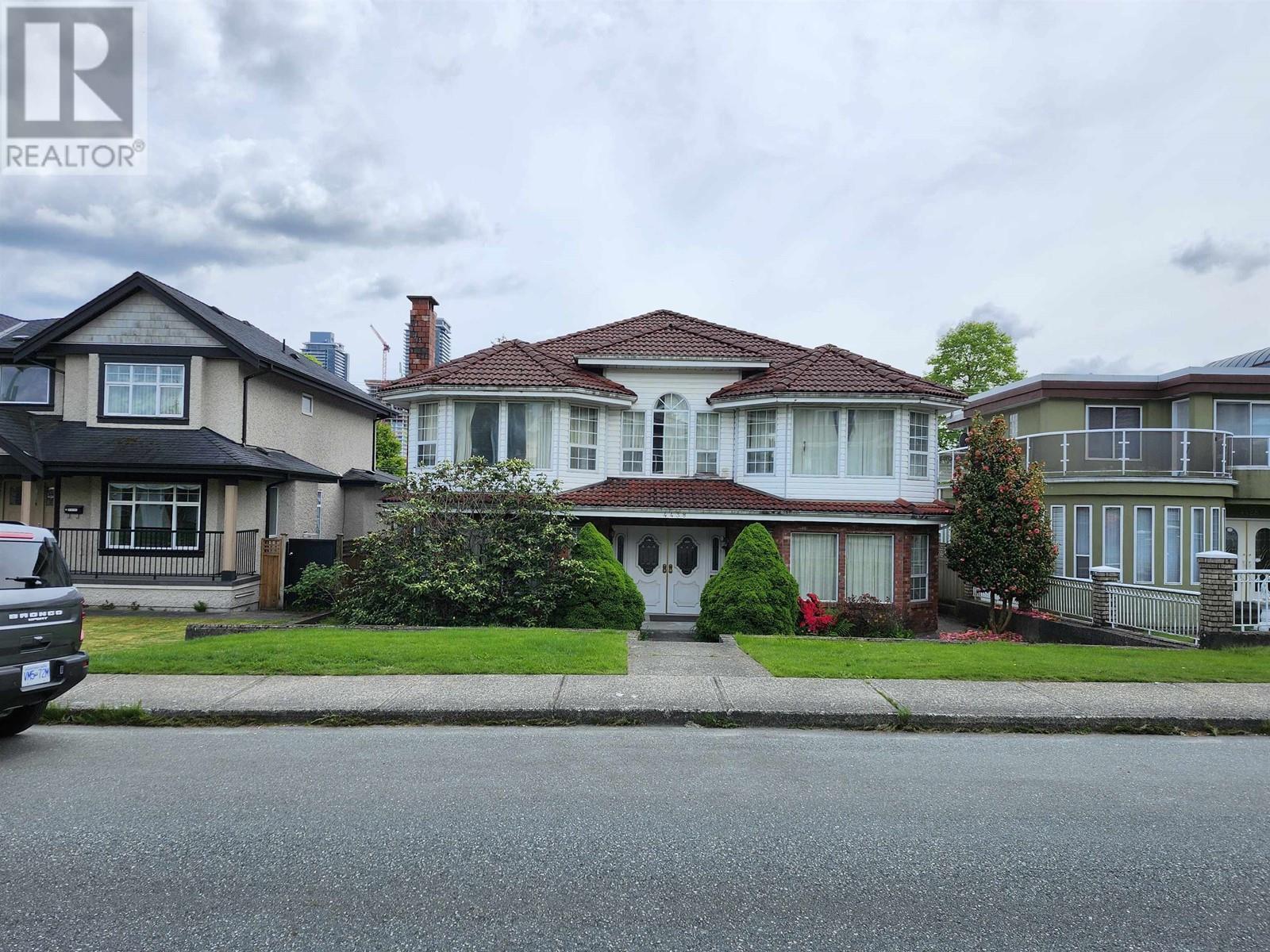 Property at 4438 NAPIER STREET image 3