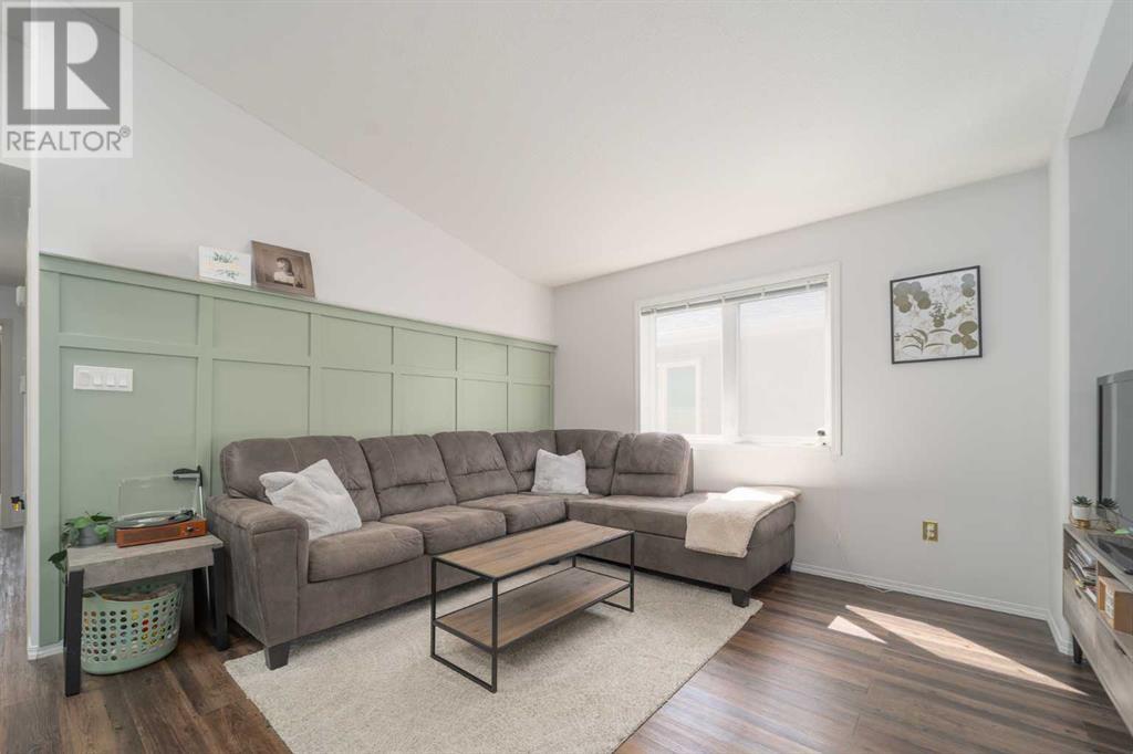 Property at 1914 7A Avenue N image 4