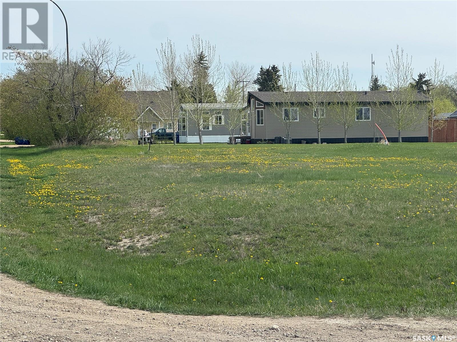 Property at 620 Railway AVENUE image 4