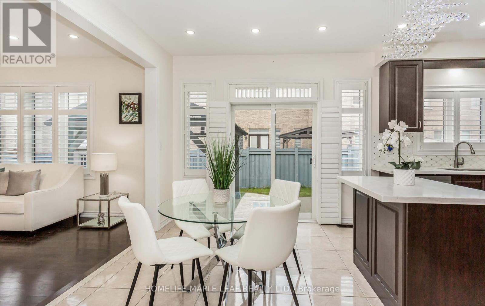 Property at 11 CLOVERHAVEN ROAD image 5