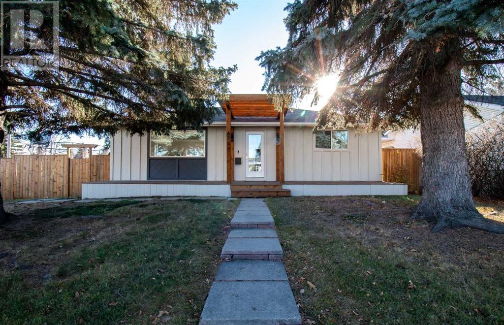 Property at 4703 26 Avenue SW image 1