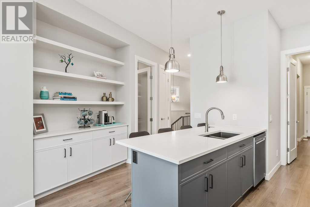 108 Cranbrook Gardens Se, Calgary, Alberta  T3M 3C3 - Photo 9 - A2218391