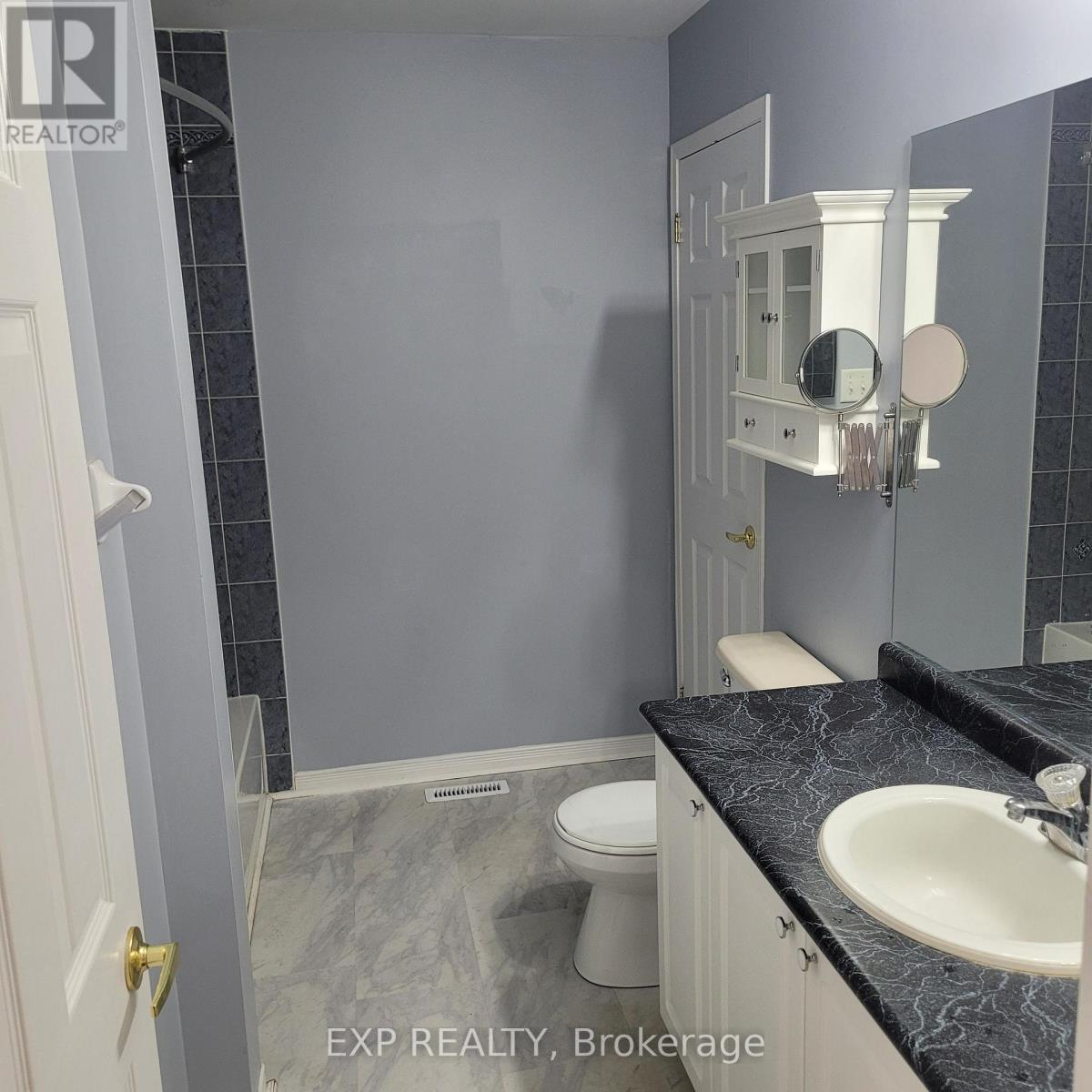 306 Johnson Street, Barrie (Georgian Drive), Ontario  L4M 7A3 - Photo 15 - S12146199