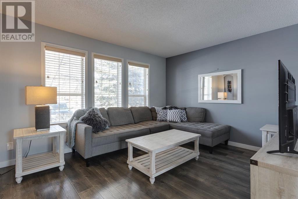 86 Taravista Gardens Ne, Calgary, Alberta  T3J 4K9 - Photo 6 - A2205330