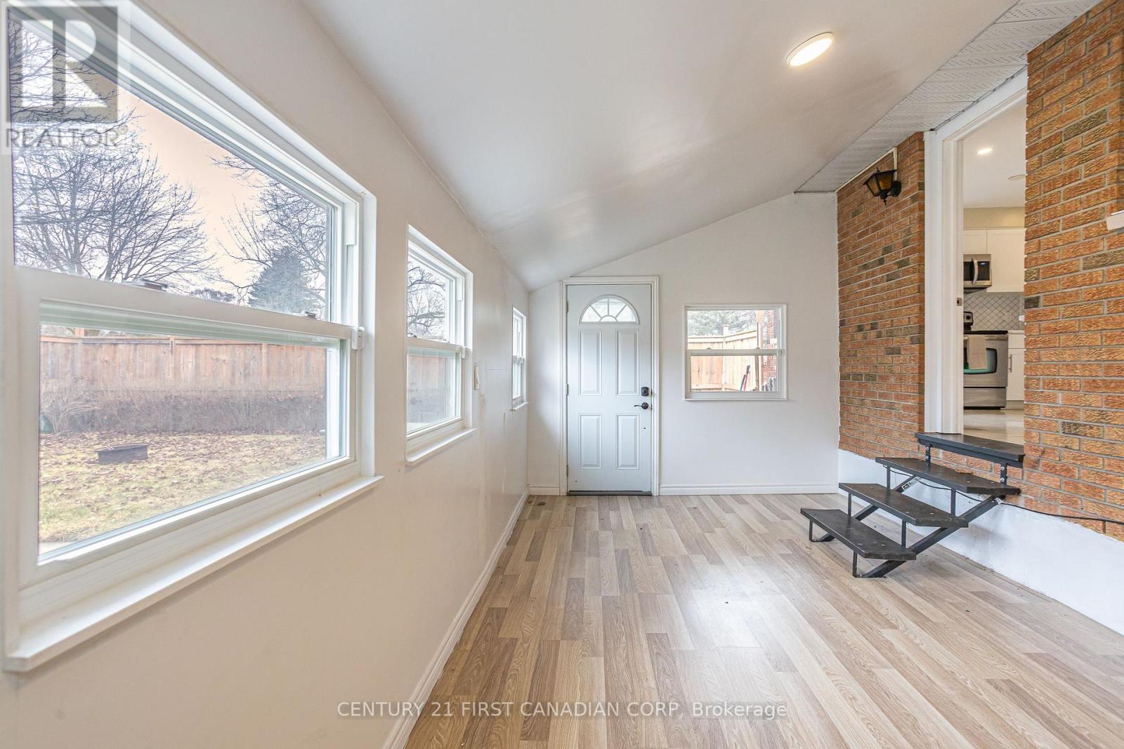 146 Burnside Drive, London East, Ontario  N5V 1B6 - Photo 24 - X12146225