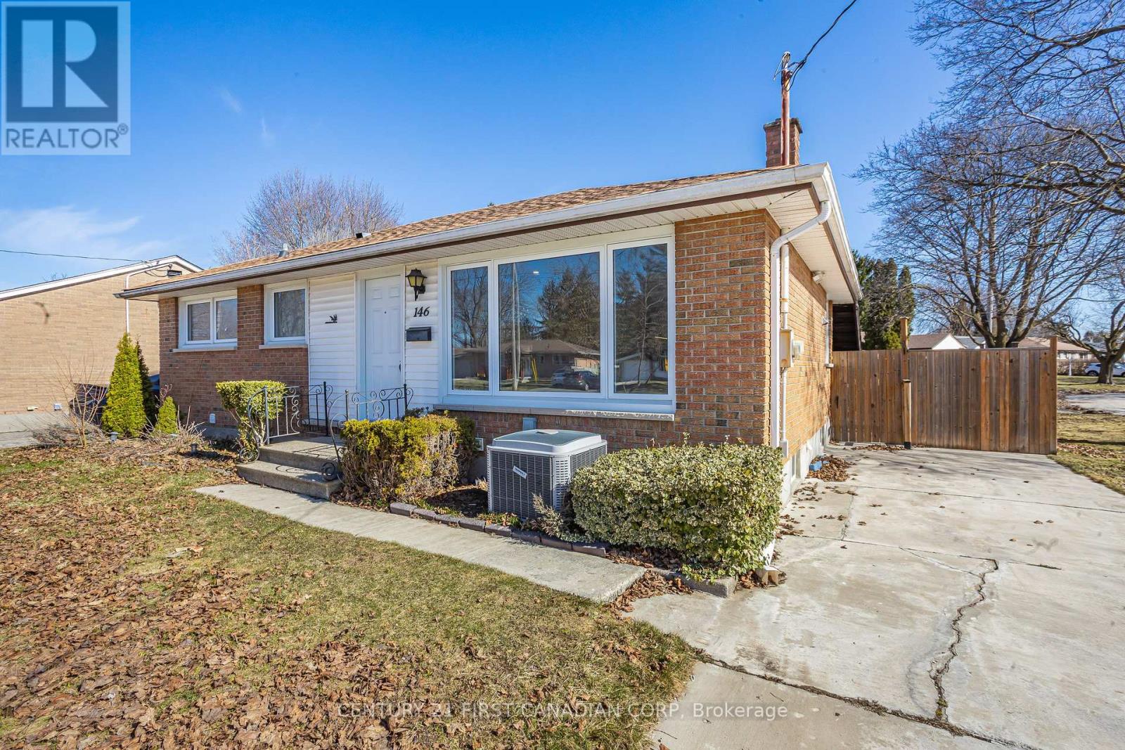Photo 4 of 40 for 146 Burnside Drive