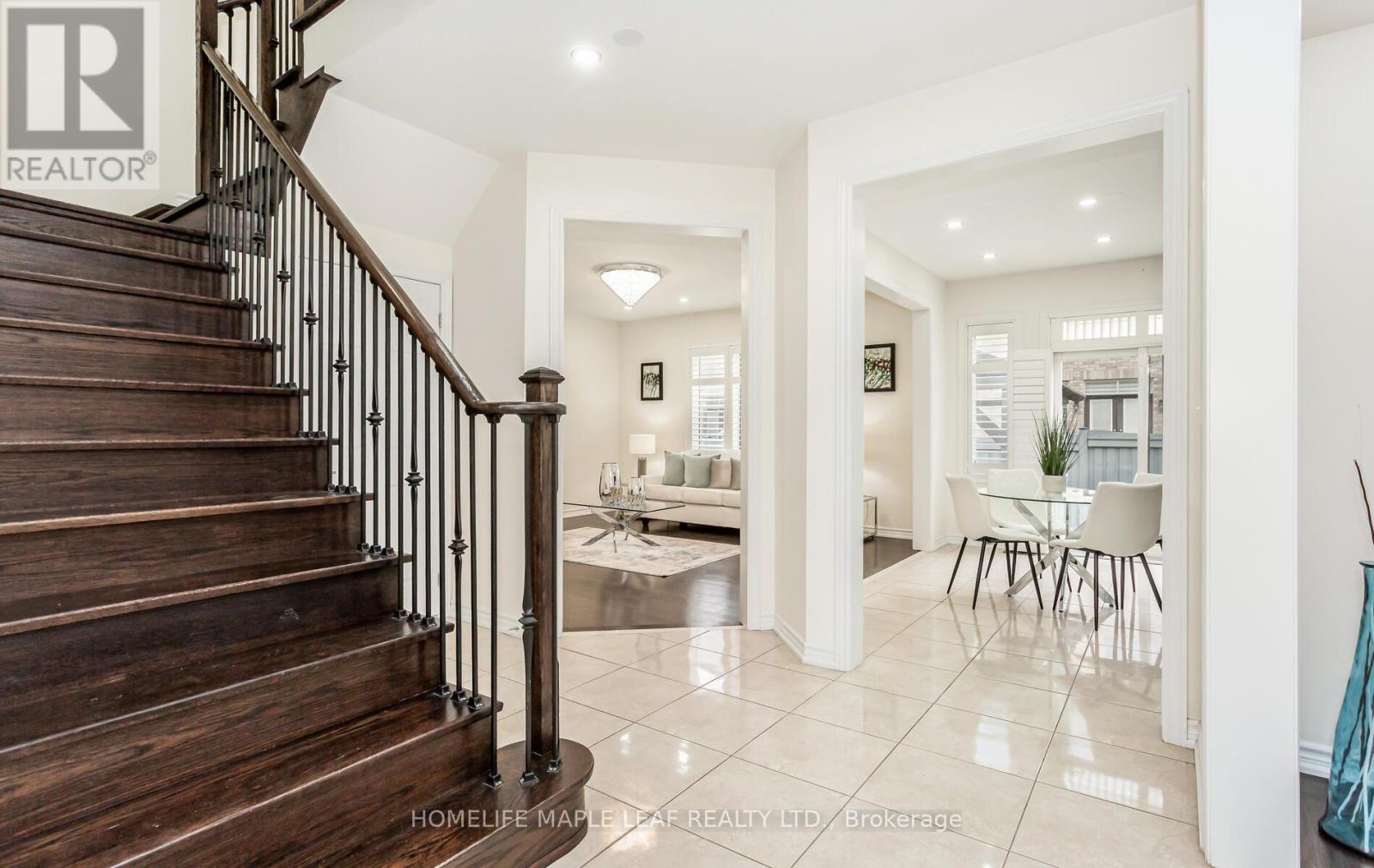 11 Cloverhaven Road, Brampton, Ontario  L6P 4E4 - Photo 14 - W12139815