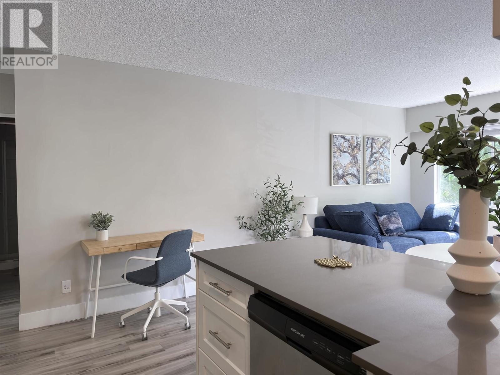 1923 Parker Street, Vancouver, British Columbia  V5L 2L2 - Photo 6 - C8069185