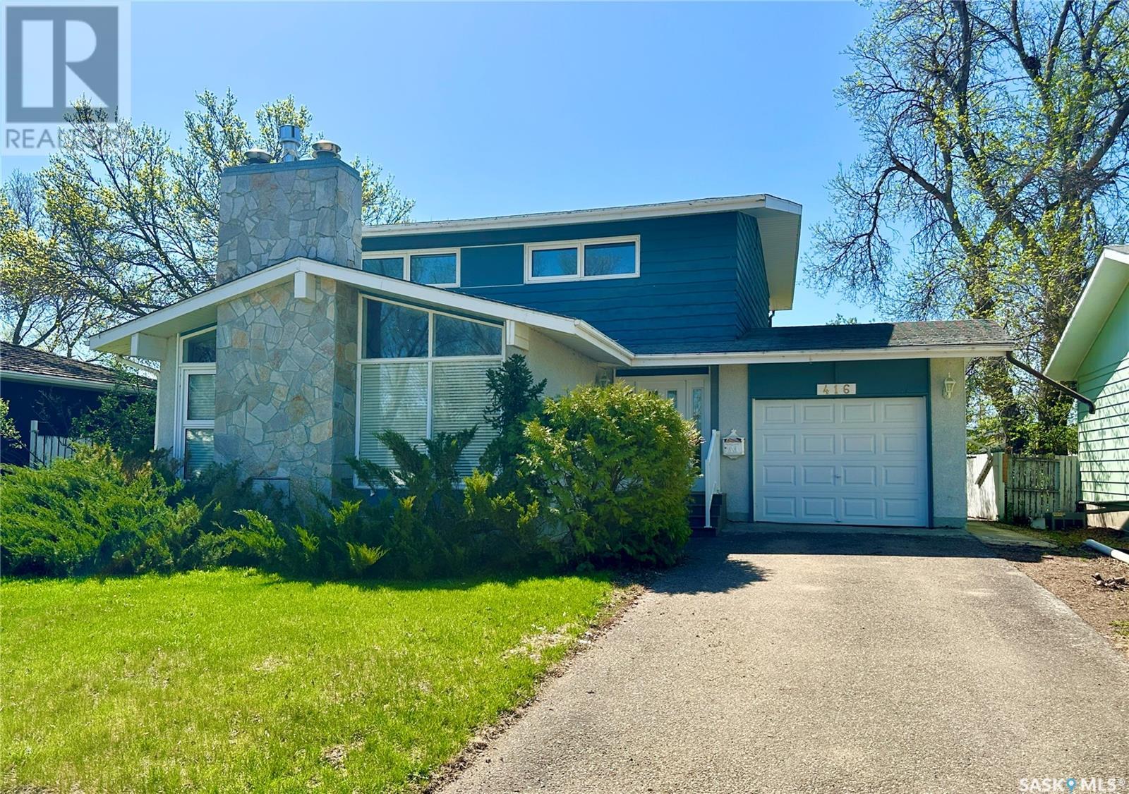 416 3rd AVENUE NW, weyburn, Saskatchewan