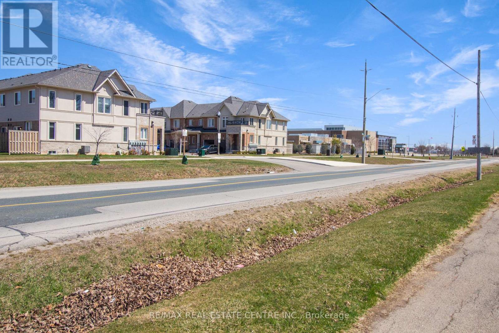 1 Mockingbird Lane, Hamilton, Ontario  L8E 0K7 - Photo 37 - X12146223
