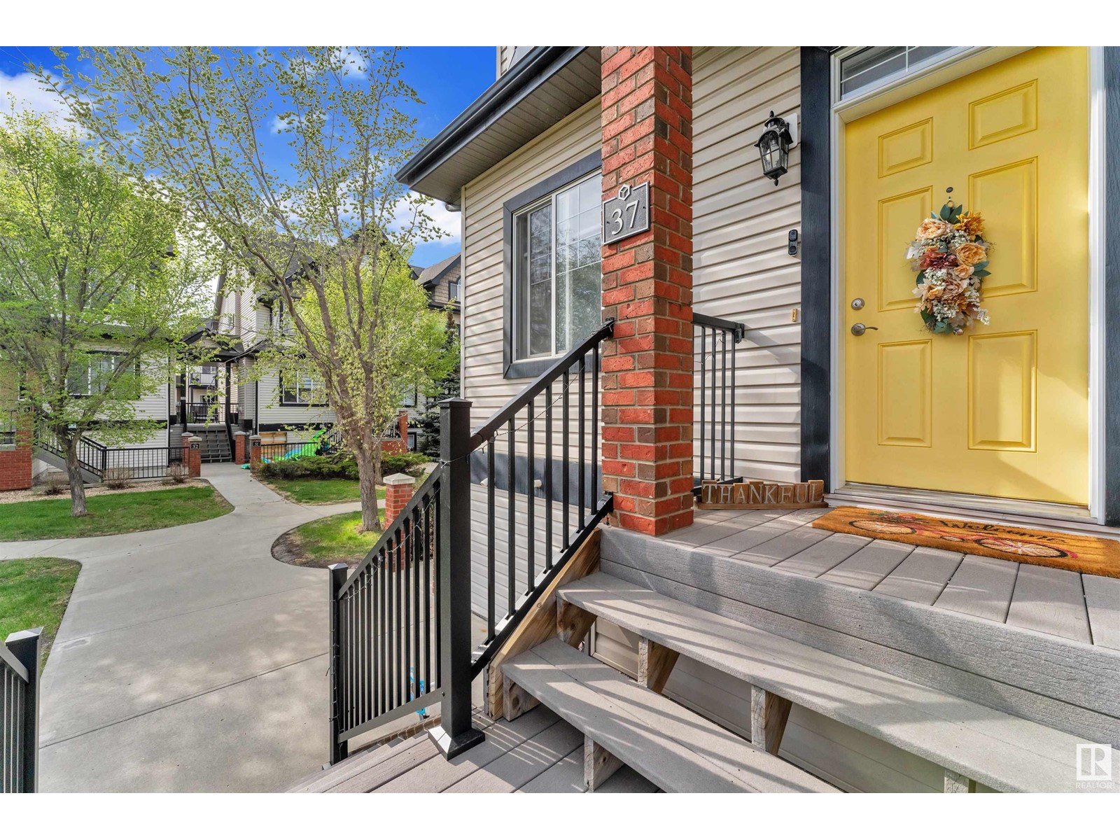 Property at #37 4821 TERWILLEGAR CM NW image 3