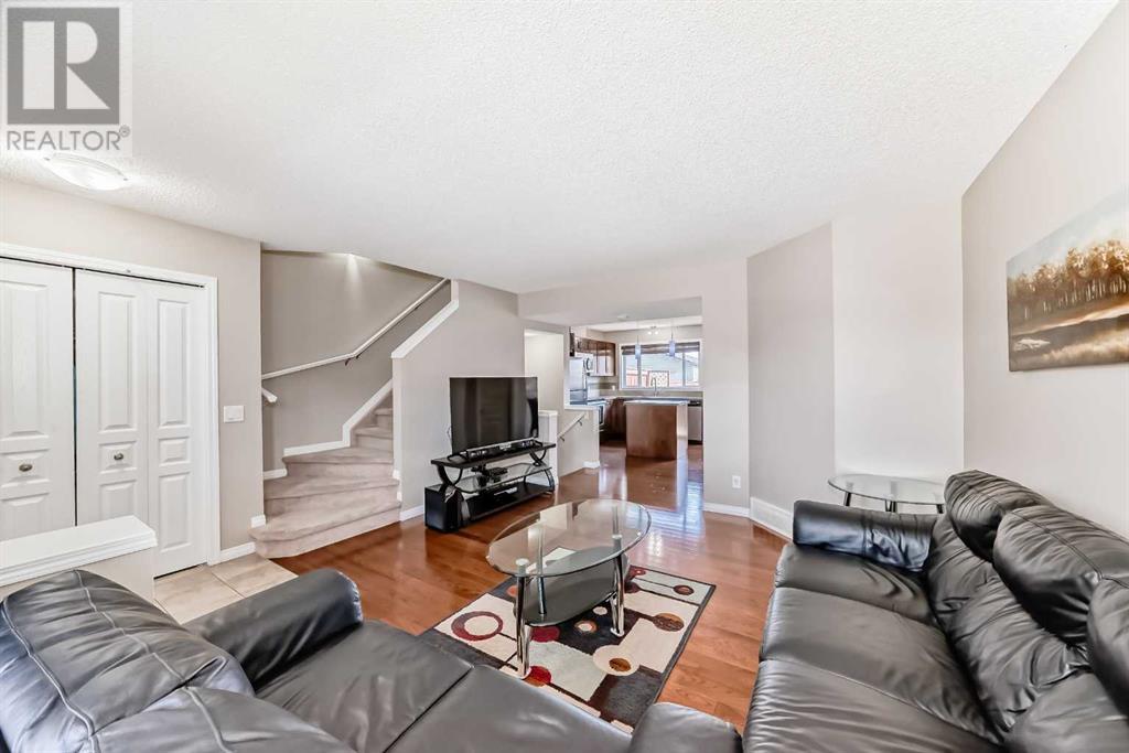 291 Elgin Meadows Garden Se, Calgary, Alberta  T2Z 1B4 - Photo 5 - A2220171