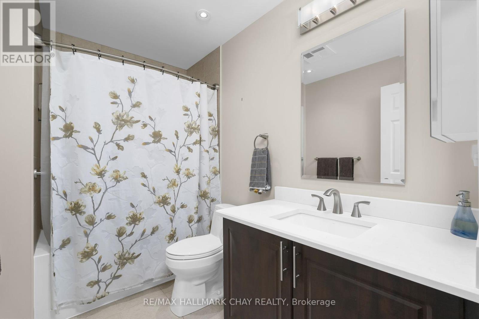 702 - 37 Ellen Street, Barrie, Ontario  L4N 6G2 - Photo 14 - S12063123