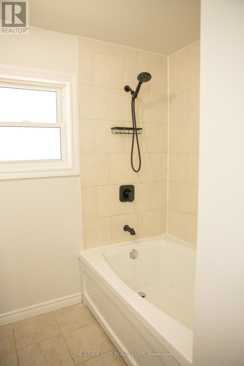 Upper - 244 Barrie Street, Essa, Ontario  L0L 2N0 - Photo 21 - N12146243