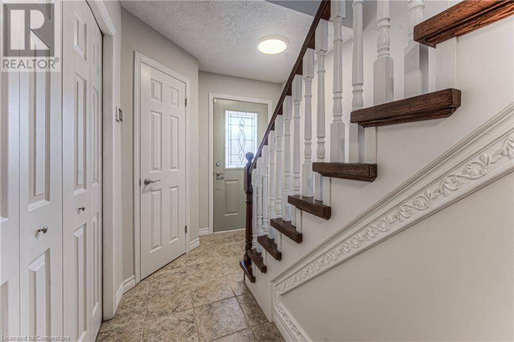 631 Pinerow Crescent Unit# A, Waterloo, Ontario  N2T 2K8 - Photo 5 - 40713762