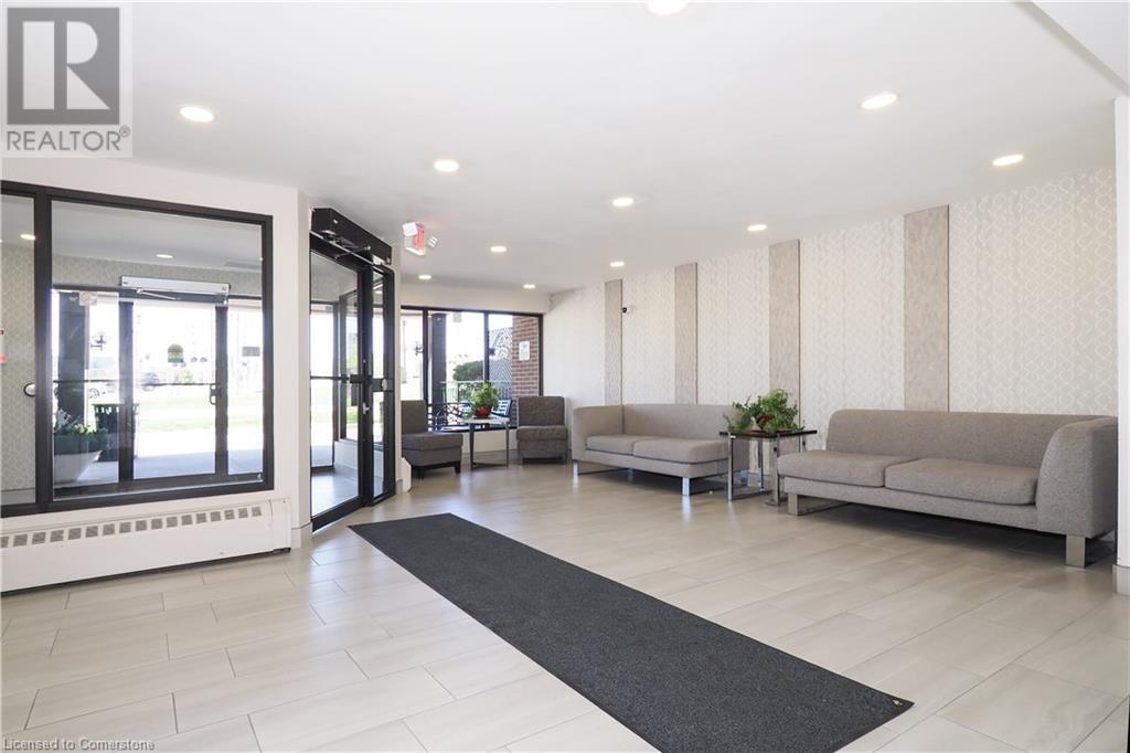 Property at 1100 COURTLAND Avenue E Unit# 809 image 2