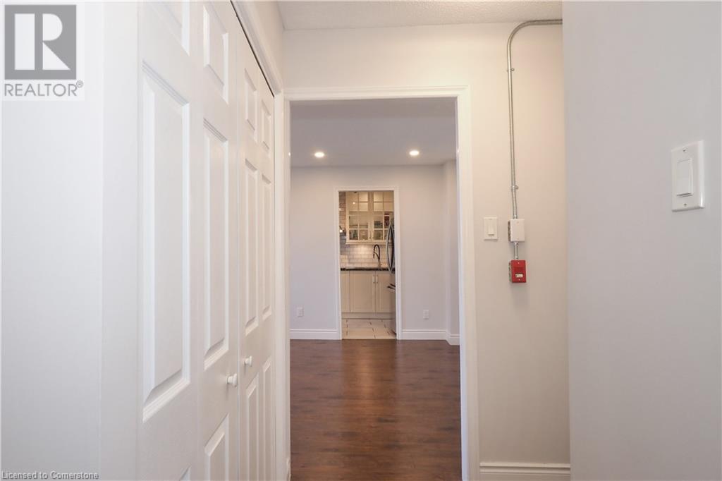 Property at 1100 COURTLAND Avenue E Unit# 809 image 5