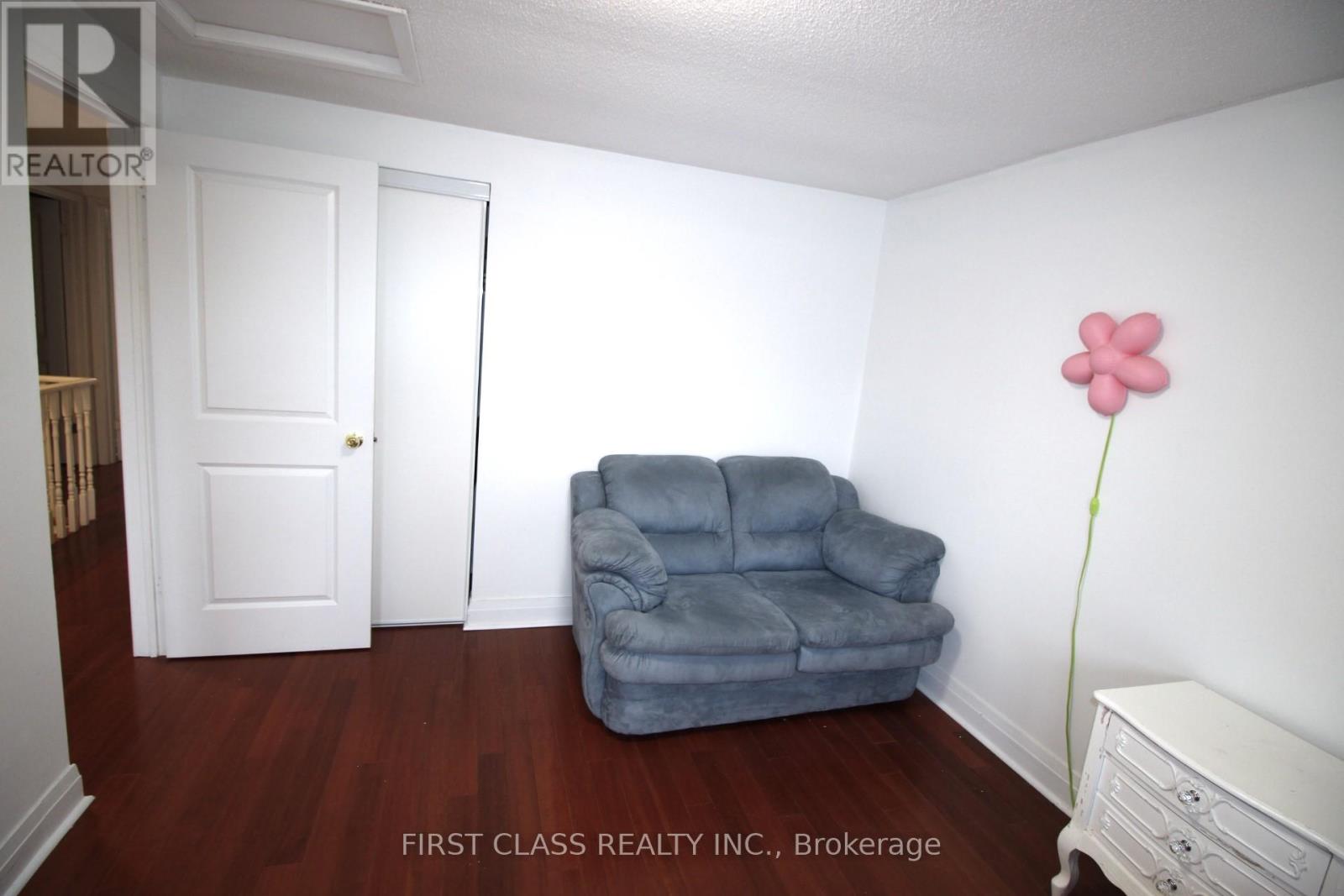 23 Cheeseman Drive, Markham, Ontario  L3R 3G3 - Photo 16 - N12132310