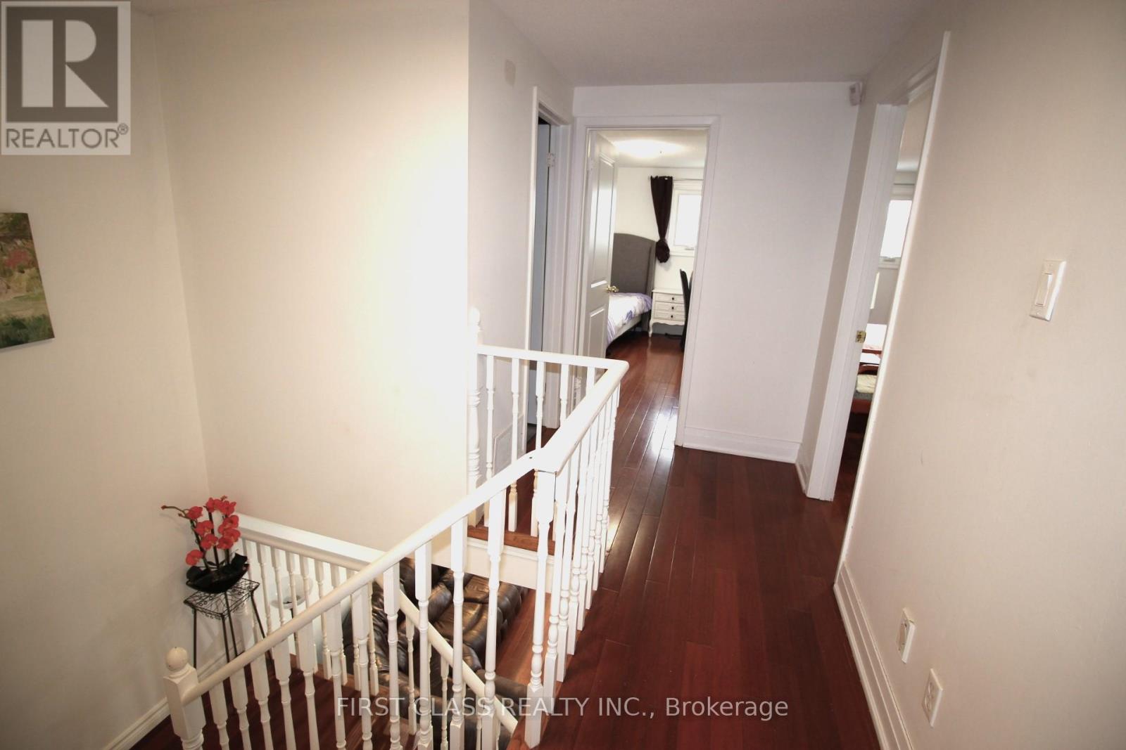 23 Cheeseman Drive, Markham, Ontario  L3R 3G3 - Photo 11 - N12132310