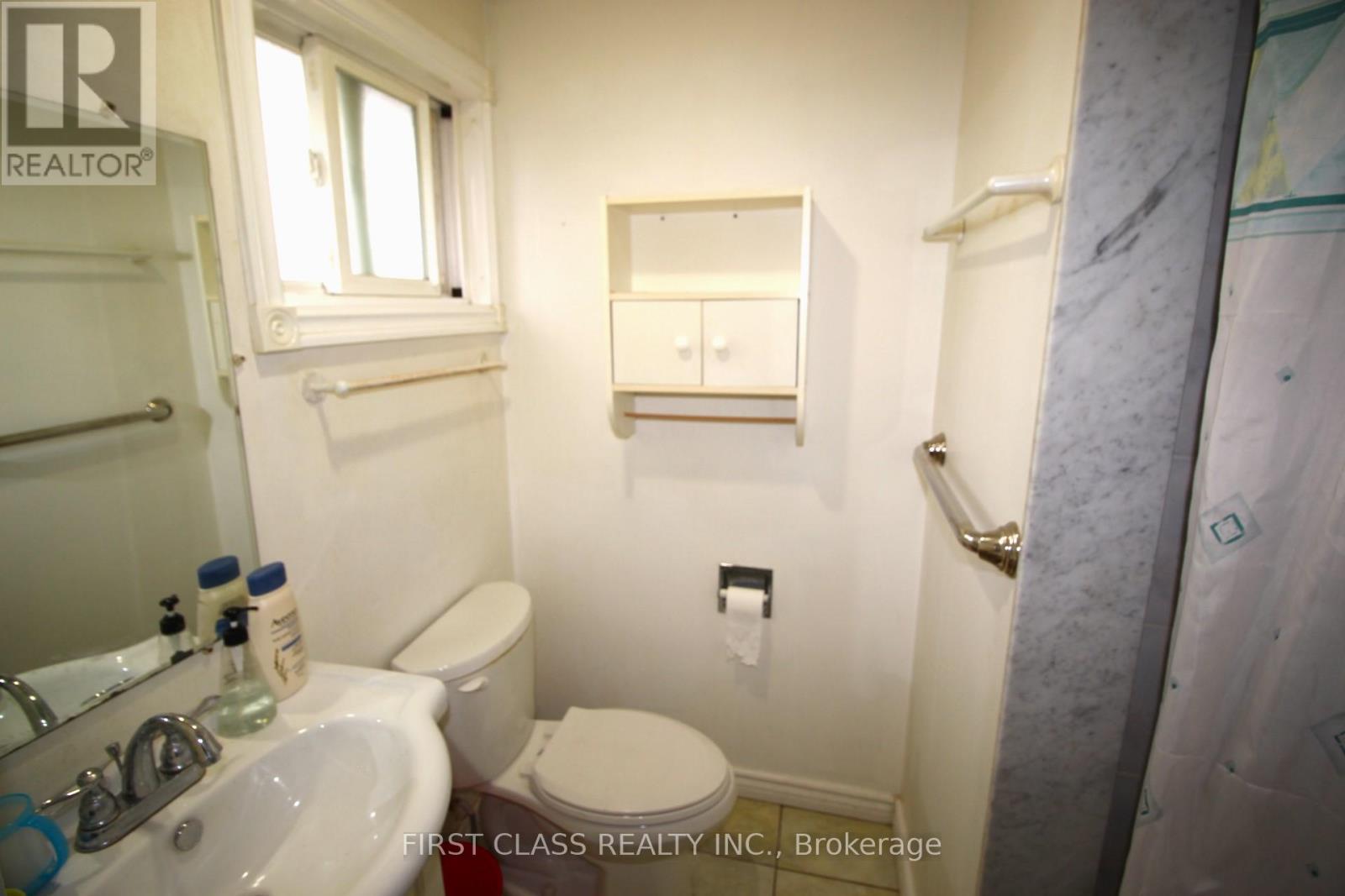 23 Cheeseman Drive, Markham, Ontario  L3R 3G3 - Photo 13 - N12132310