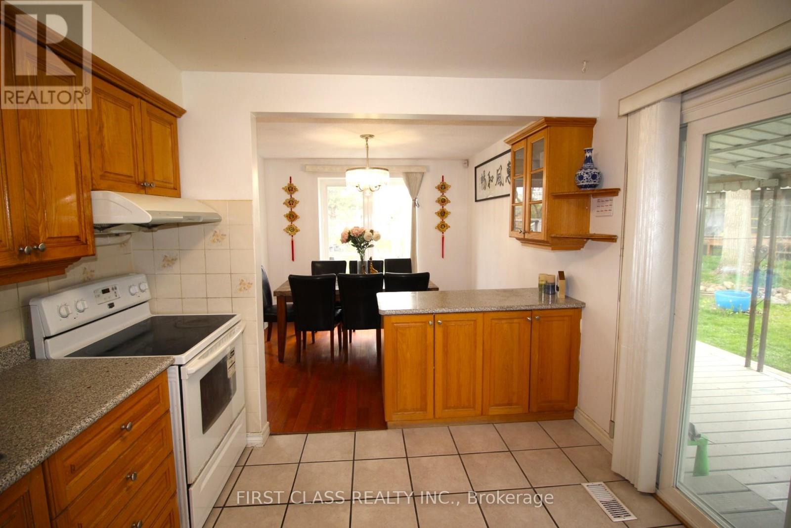 23 Cheeseman Drive, Markham, Ontario  L3R 3G3 - Photo 6 - N12132310