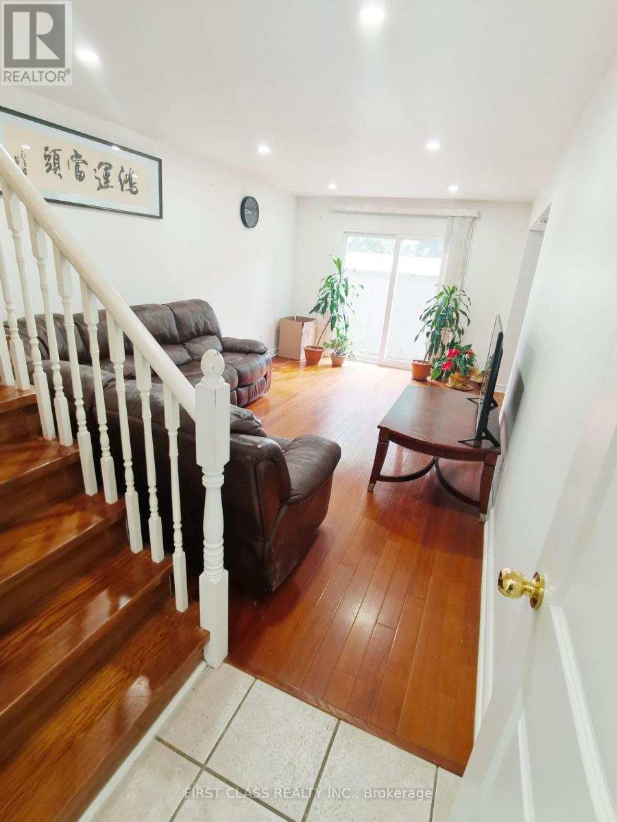 23 Cheeseman Drive, Markham, Ontario  L3R 3G3 - Photo 9 - N12132310
