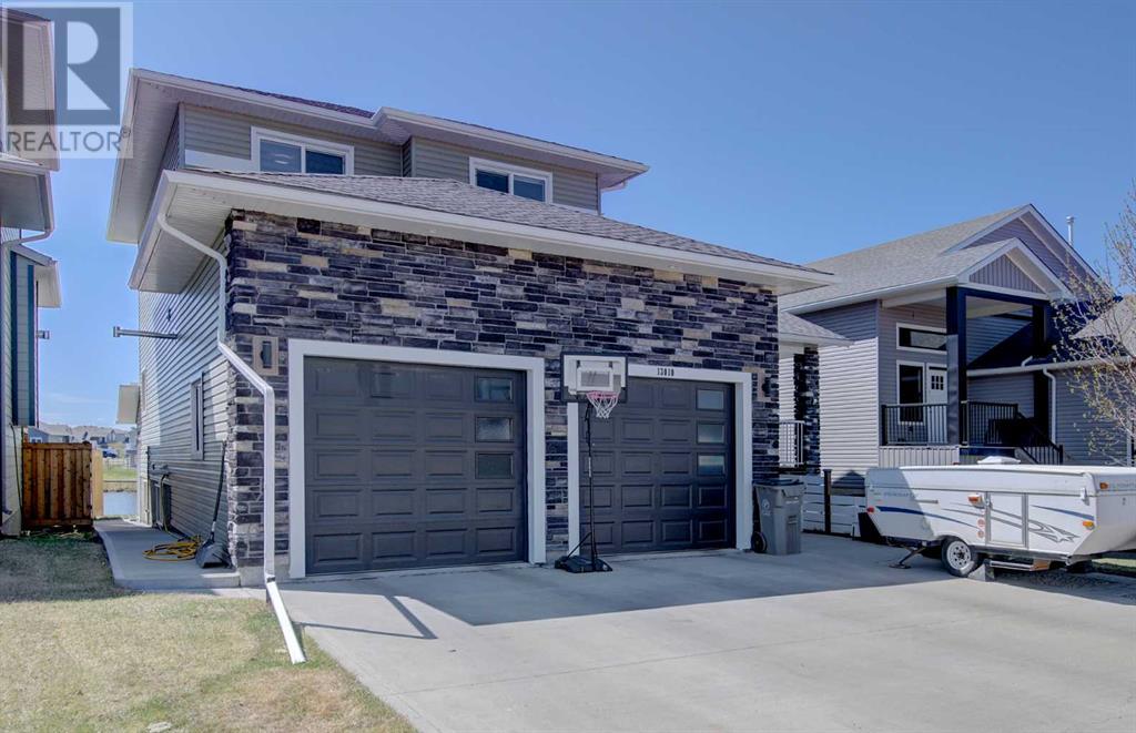 Property at 13010 Royal Boulevard image 1