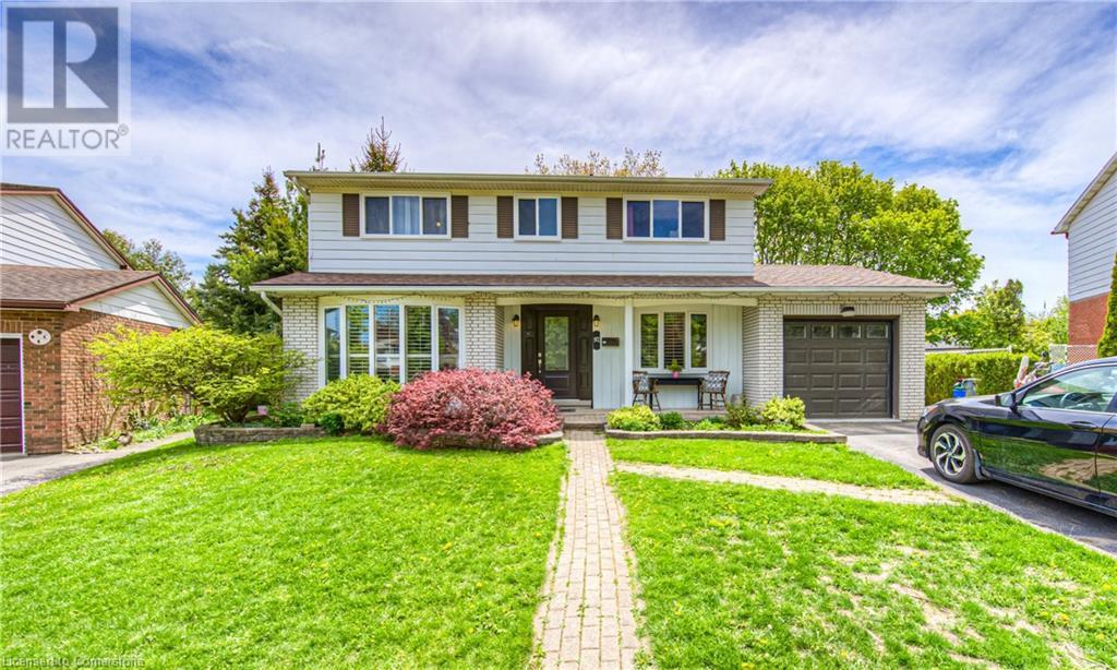 Property at 92 PINEHURST Crescent image 1