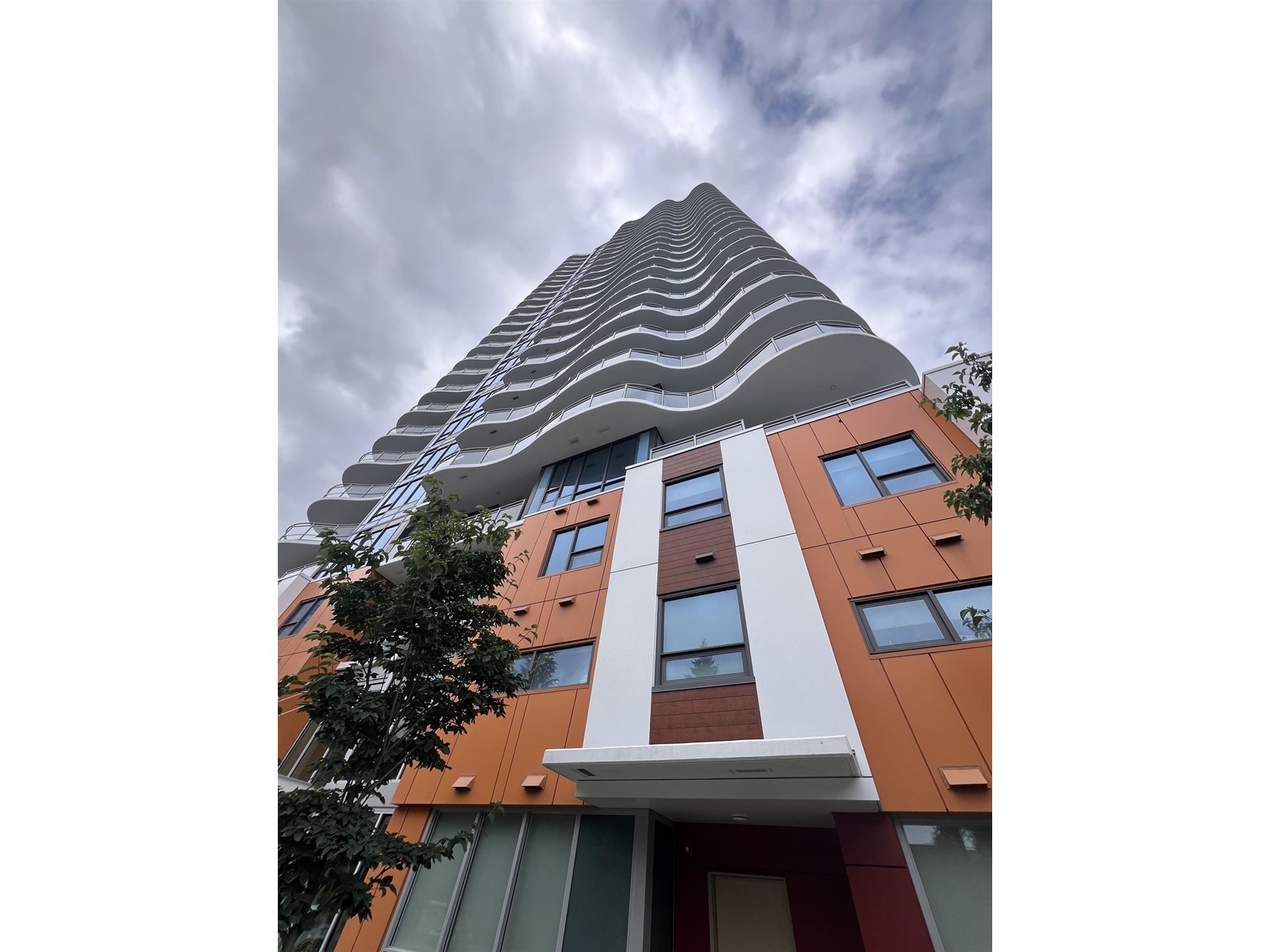 Property at 1609 13318 104 AVENUE image 3