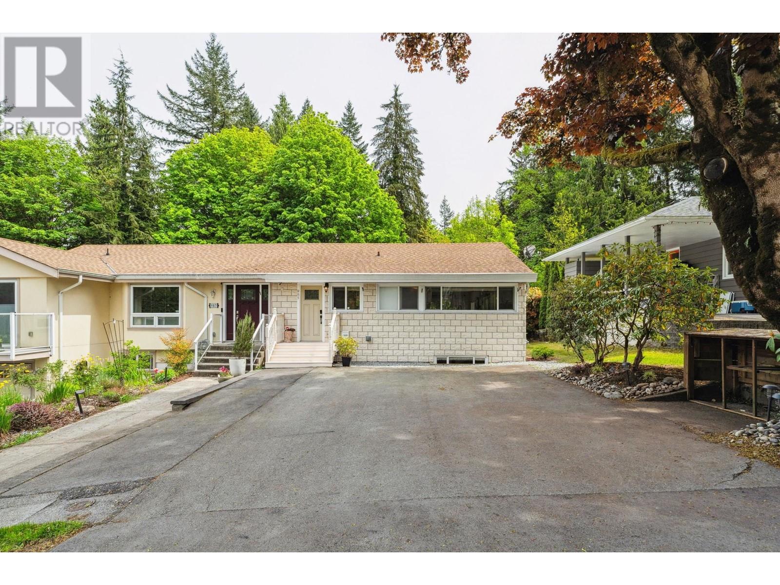 985 Gatensbury Street, Coquitlam, British Columbia  V3J 5J6 - Photo 4 - R3001832