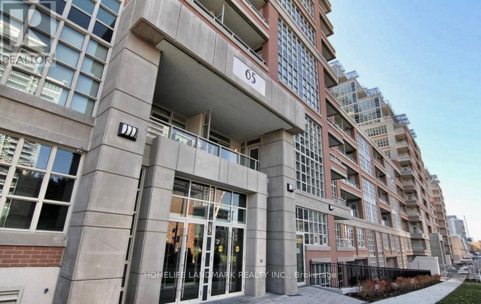 <div class="slider-price">$795,000</div><p>1117 - 65 East Liberty Street, Toronto, Ontario</p>