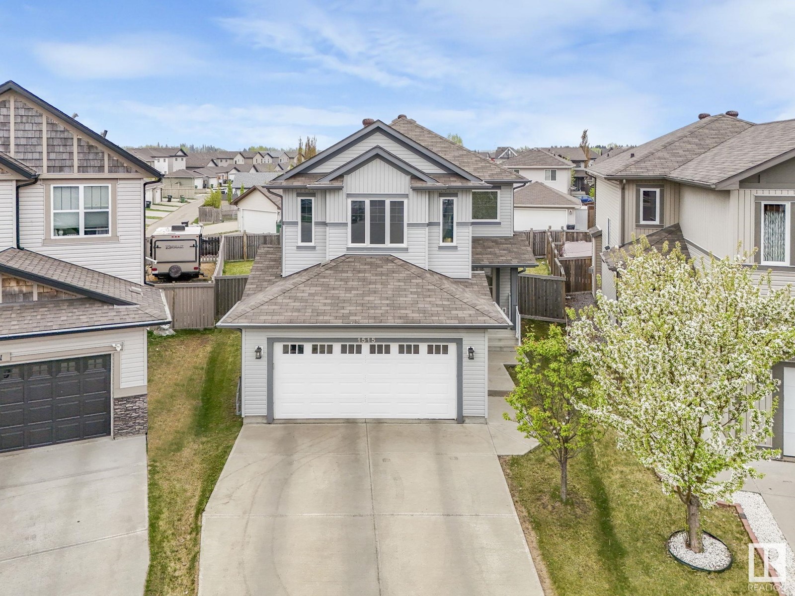 Property at 1515 36 avenue NW image 2