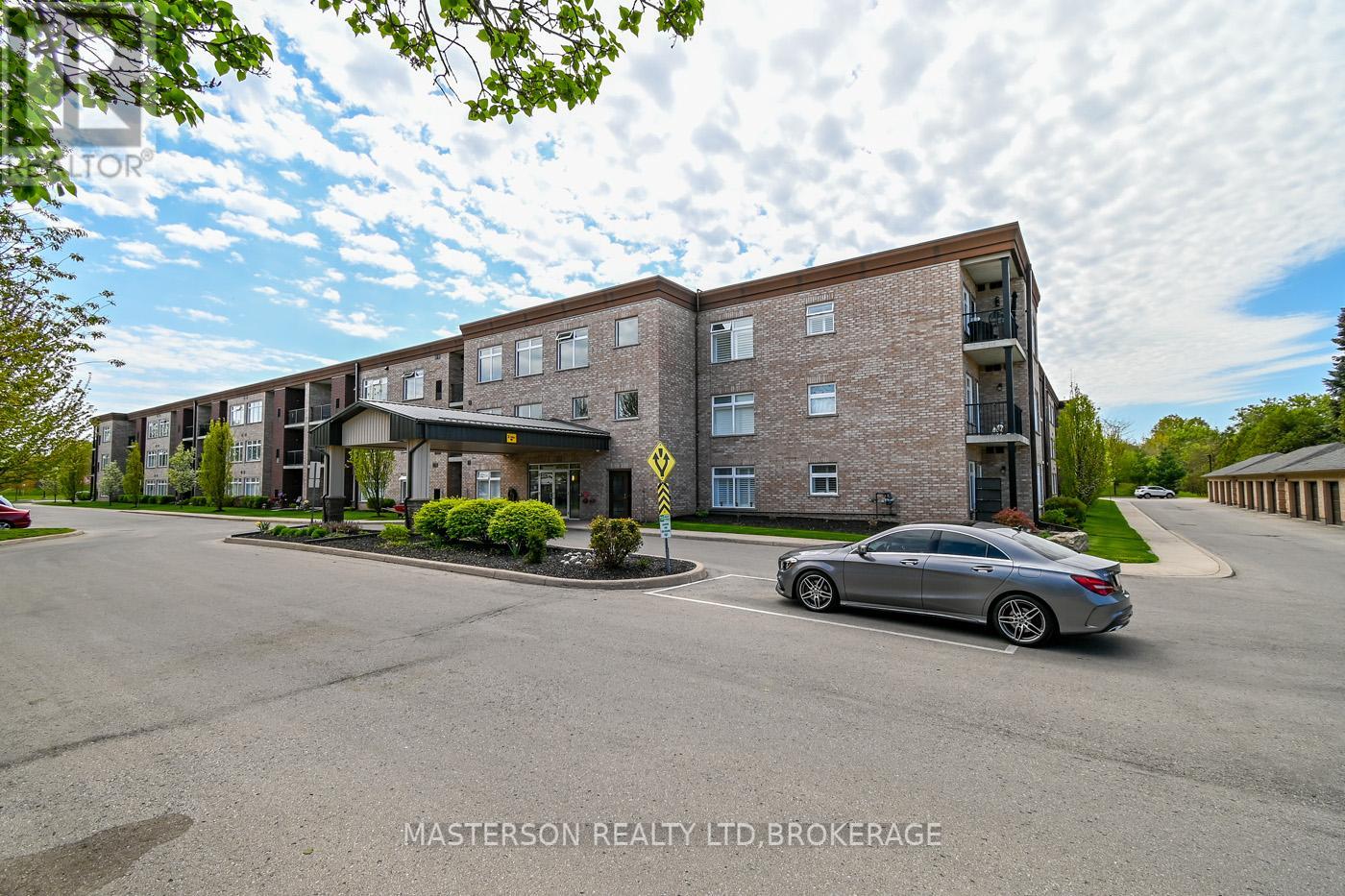 Property at 203 - 4644 PETTIT AVENUE image 1