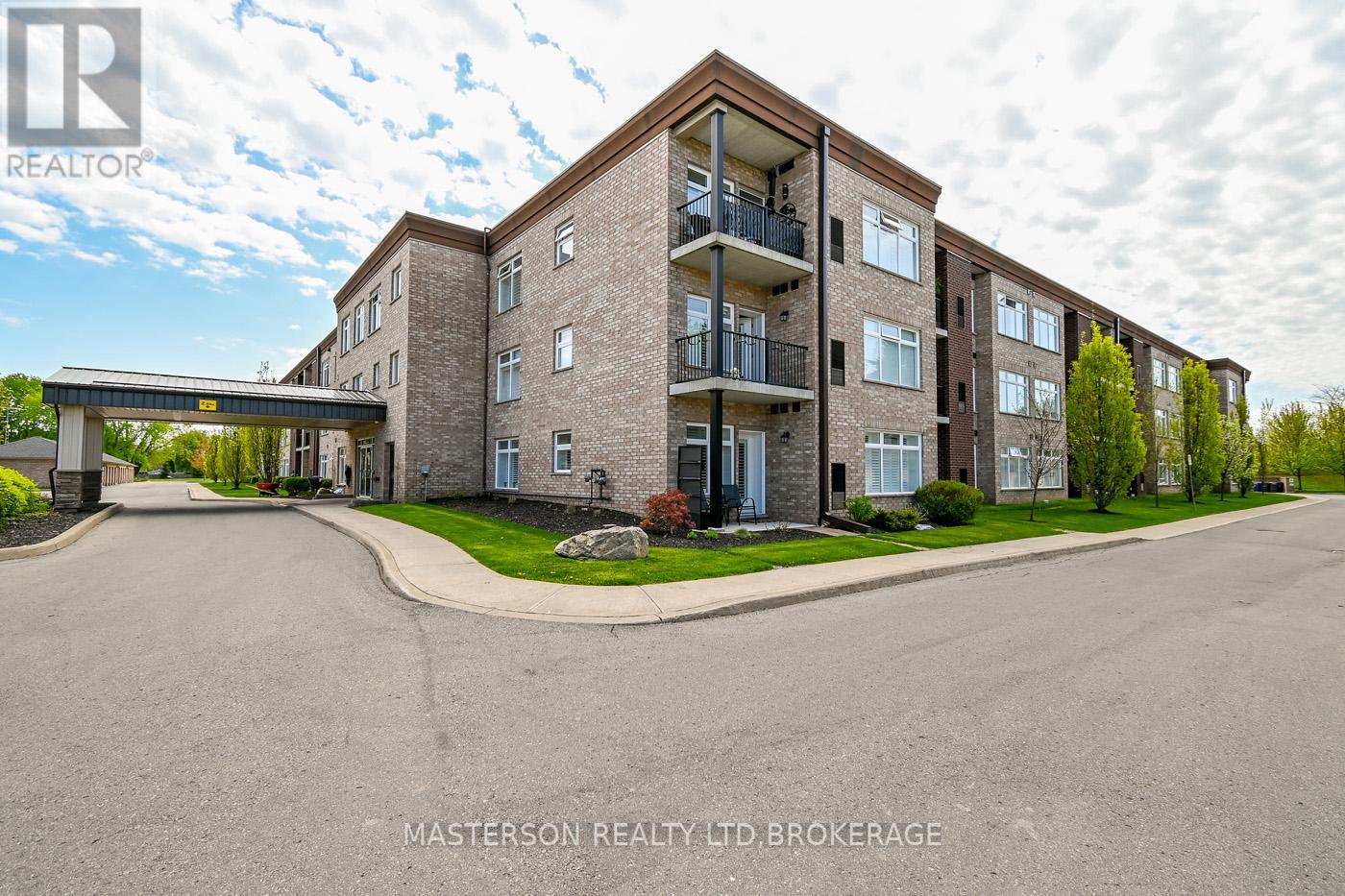 Property at 203 - 4644 PETTIT AVENUE image 2