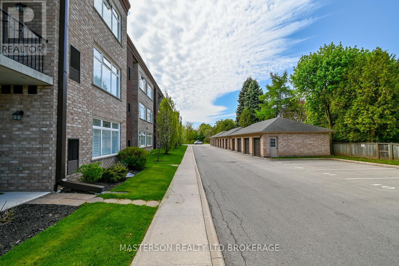 Property at 203 - 4644 PETTIT AVENUE image 3