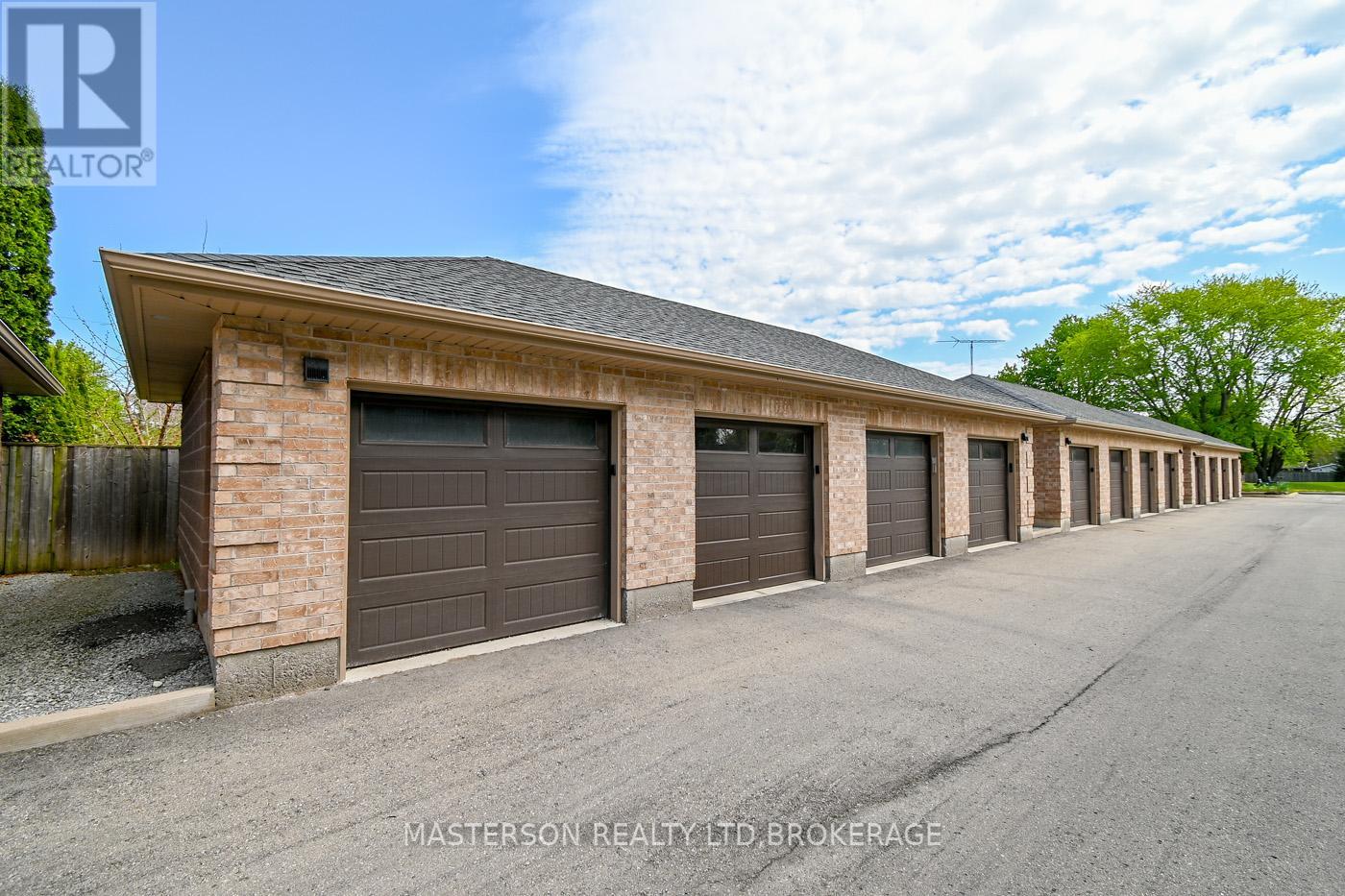 Property at 203 - 4644 PETTIT AVENUE image 5