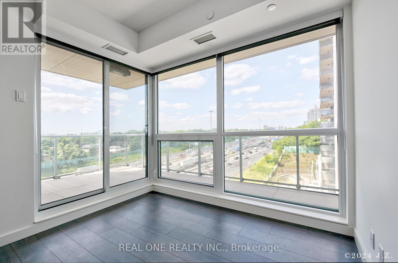 906 - 27 Mcmahon Drive, Toronto, Ontario  M2K 0J2 - Photo 11 - C12146295
