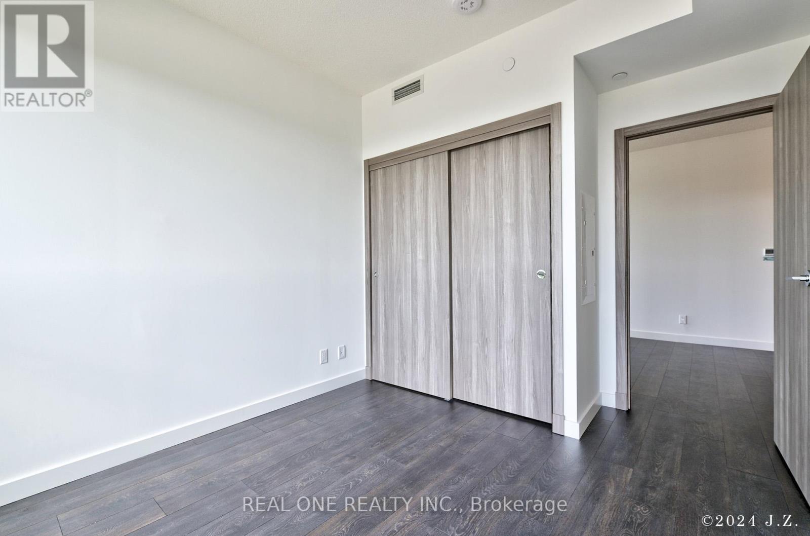 906 - 27 Mcmahon Drive, Toronto, Ontario  M2K 0J2 - Photo 16 - C12146295